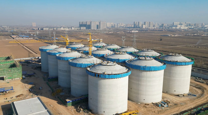 山西太谷15万吨粮库主体封顶 预计明年9月投用
